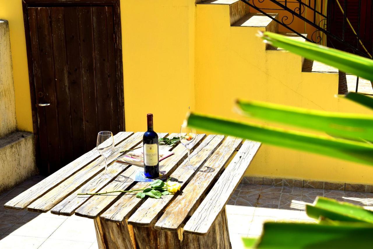 Dourios Ippos Apartments Frikes Ngoại thất bức ảnh