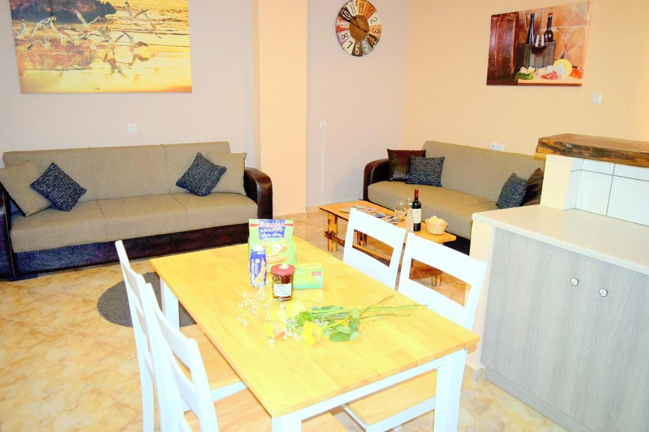 Dourios Ippos Apartments Frikes Ngoại thất bức ảnh